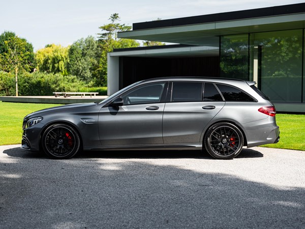 MERCEDES-BENZ C63 S AMG